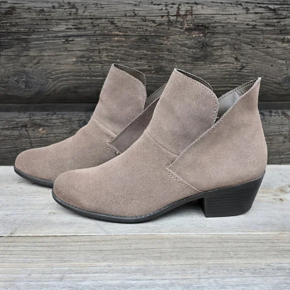 Me Too Zeus Modern Boho Minimalist Taupe Suede Block Heel Bootie 8M - Picture 4 of 15
